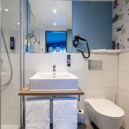 Ξενοδοχείο με διαμερίσματα The Niu Wave - *