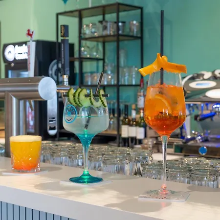 The Niu Wave - Καρλσρούη