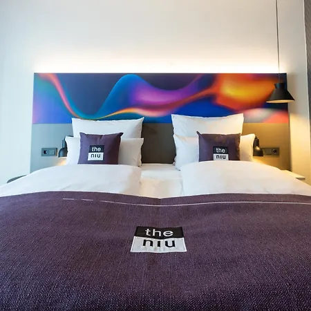 The Niu Wave - * Καρλσρούη